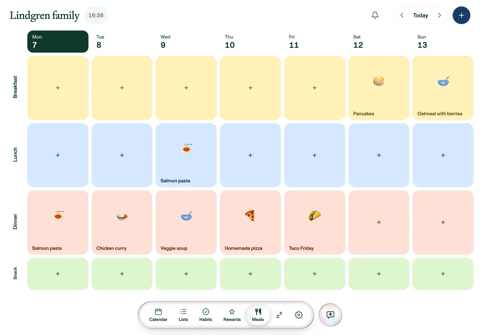 Plannie's meal planner: a week grid with breakfast, lunch, dinner and snack rows filled in with meals.
